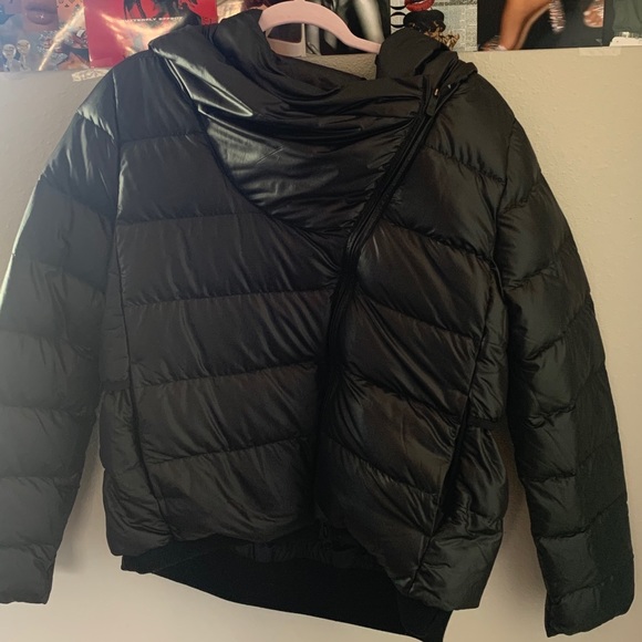 black nike puffer coat